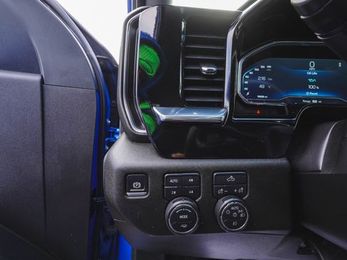 Used 2025 Chevrolet Silverado 1500 RST image 26