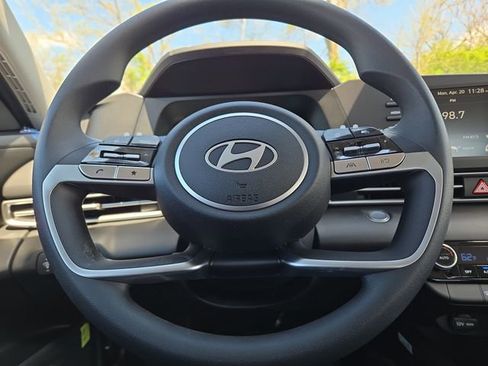 New 2026 Hyundai Elantra Hybrid FWD image 14