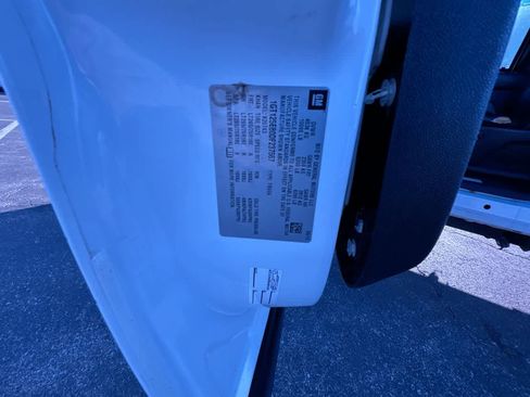 Used 2013 GMC Sierra 2500 Denali w/ Suspension Package, Off-Road image 38