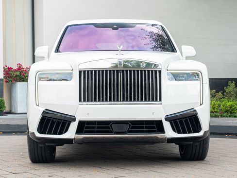 Used 2025 Rolls-Royce Cullinan image 15