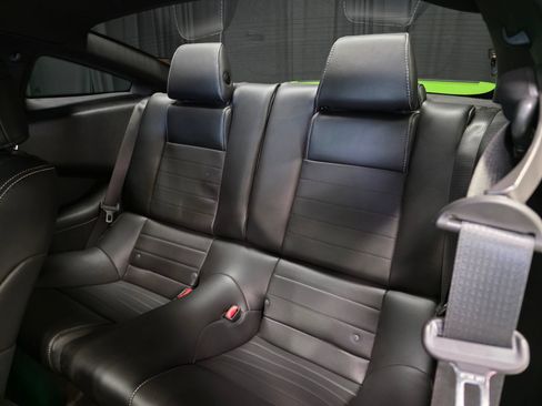Used 2013 Ford Mustang GT Premium w/ Comfort Pkg RWD image 30