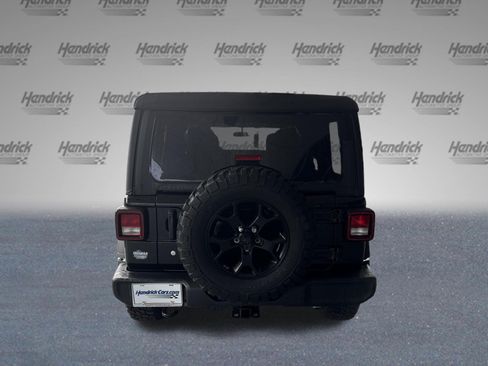 Used 2022 Jeep Wrangler Unlimited Sport AWD/4WD image 9