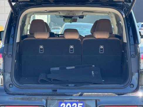 Used 2025 INFINITI QX80 Sensory AWD/4WD image 33