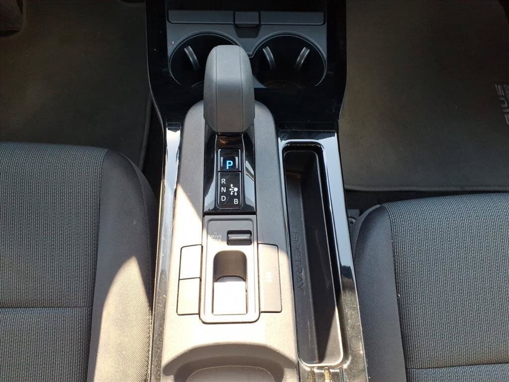 Used 2023 Toyota Prius LE FWD image 23