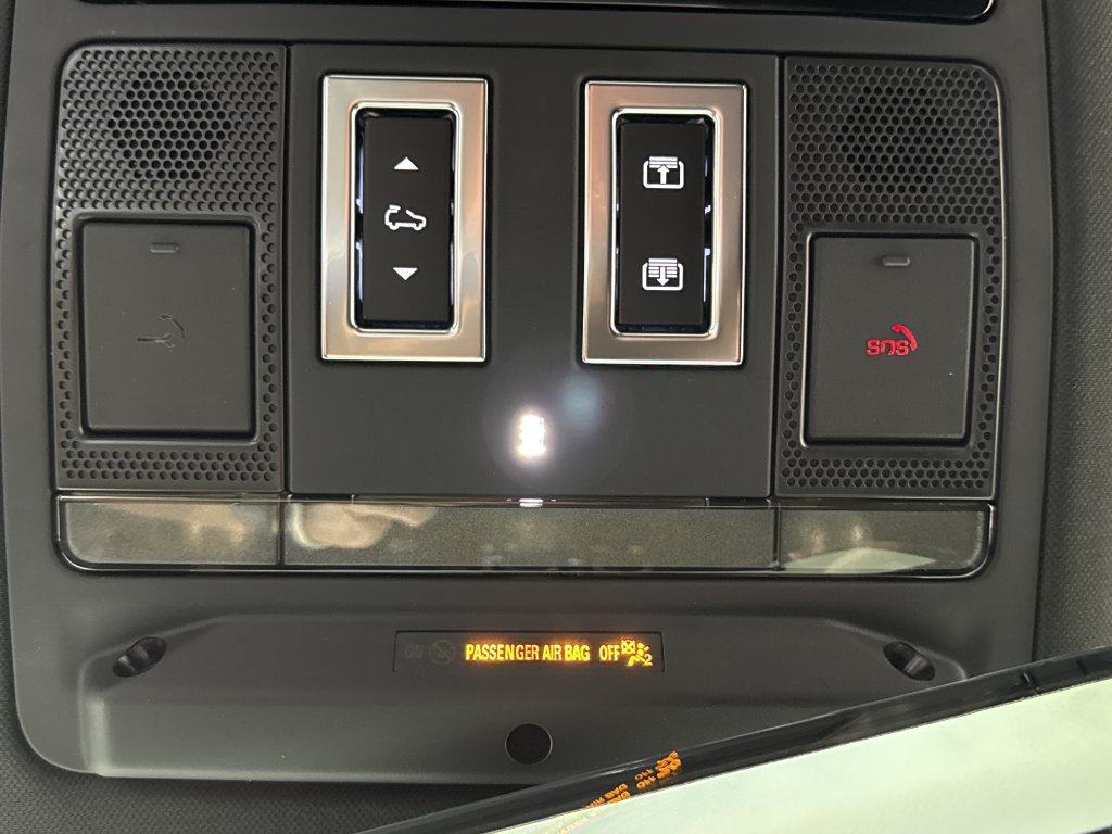 New 2026 Land Rover Defender 110 AWD/4WD image 23