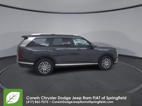 Used 2026 Hyundai Palisade SEL AWD/4WD image 16