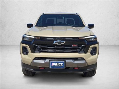 Used 2024 Chevrolet Colorado Z71 w/ Z71 Convenience Package 2 image 2