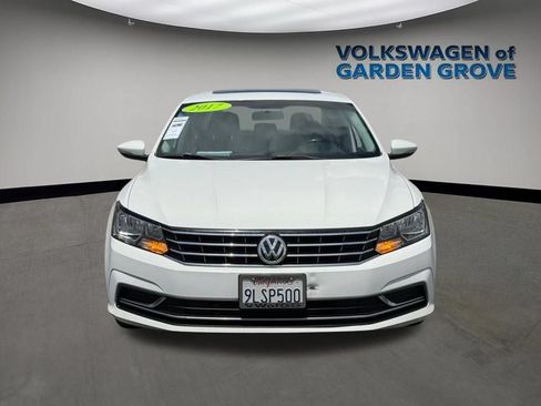 Used 2017 Volkswagen Passat 1.8T SE FWD image 3