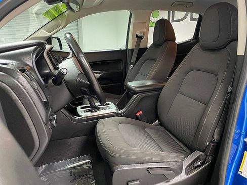 Used 2020 Chevrolet Colorado LT w/ Colorado RST Special Edition image 10