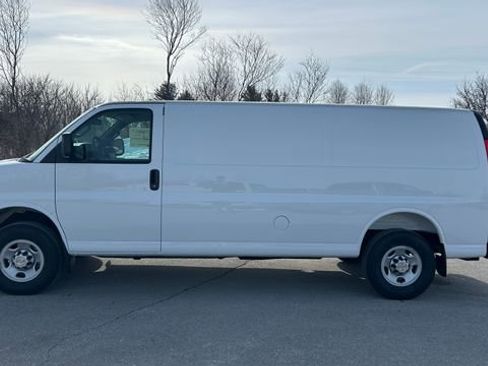 New 2026 Chevrolet Express 2500 Extended w/ Driver Convenience Package image 6