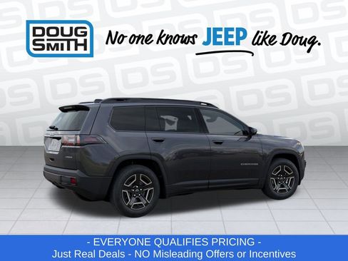 New 2026 Jeep Cherokee Laredo image 4