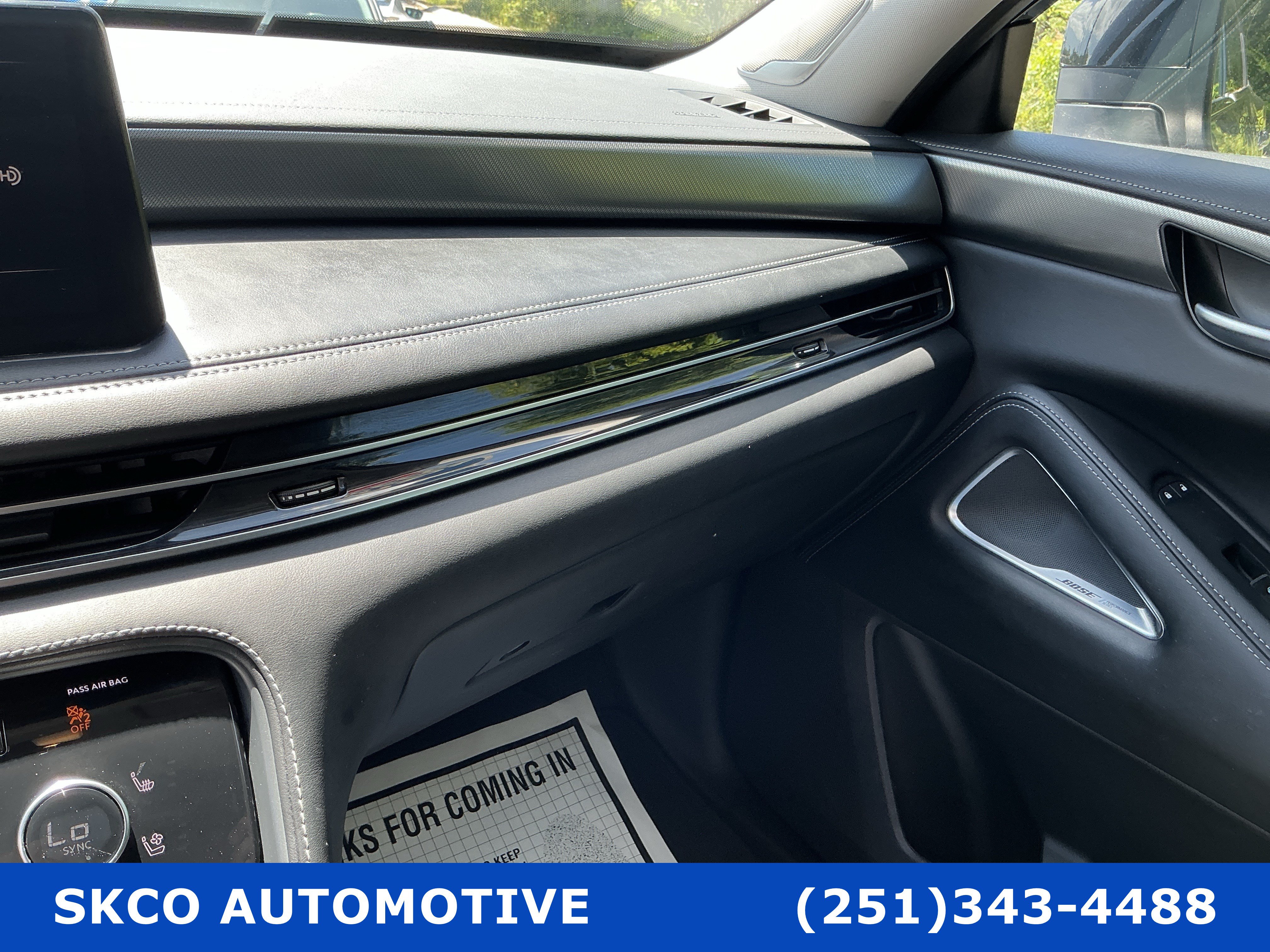 Used 2023 INFINITI QX60 Luxe w/ Vision Package FWD image 24