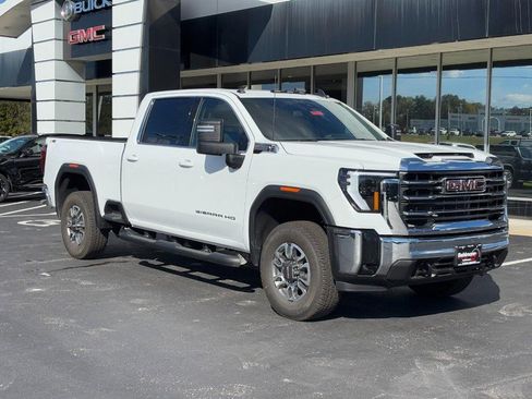 Used 2025 GMC Sierra 2500 SLE w/ SLE Value Package; image 2
