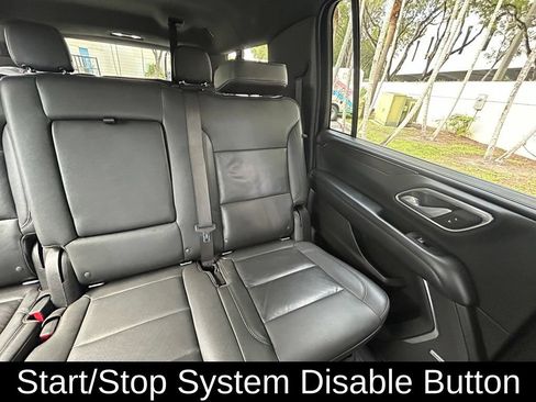 Used 2022 Chevrolet Suburban LT RWD image 14