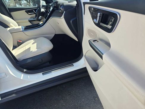 Certified 2026 Mercedes-Benz GLC 300 image 10