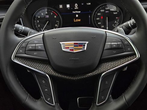 New 2026 Cadillac XT5 Sportv w/ LPO, Floor Liner Package image 17