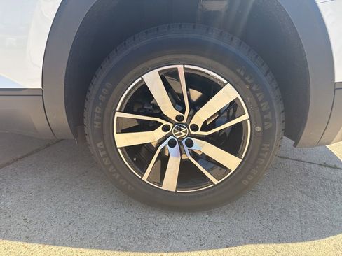 Used 2023 Volkswagen Atlas SE FWD image 14