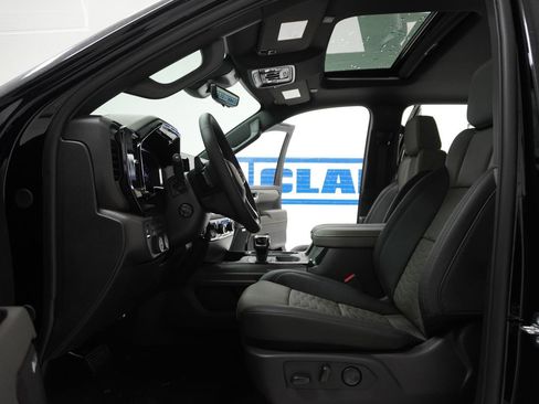 New 2026 Chevrolet Silverado 1500 ZR2 w/ Dark Appearance Package AWD/4WD image 14
