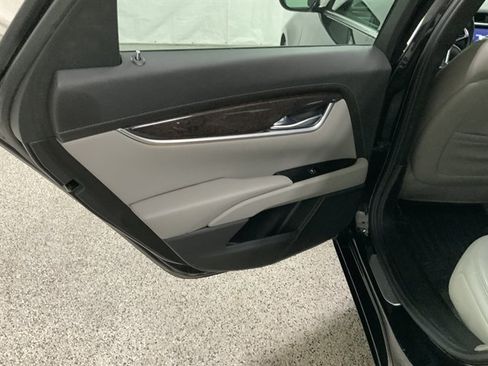 Used 2014 Cadillac XTS Luxury AWD/4WD image 17