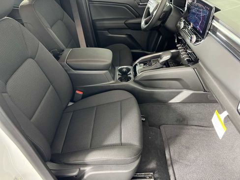 New 2026 GMC Canyon Elevation image 10