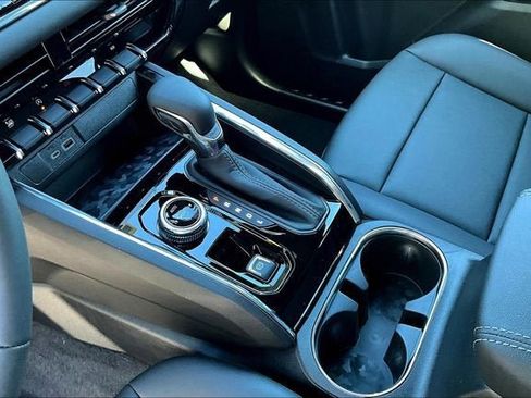 New 2026 GMC Canyon Elevation w/ Convenience Package image 8