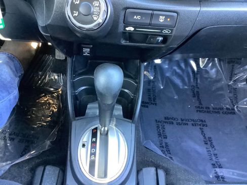 Used 2010 Honda Fit Sport image 31