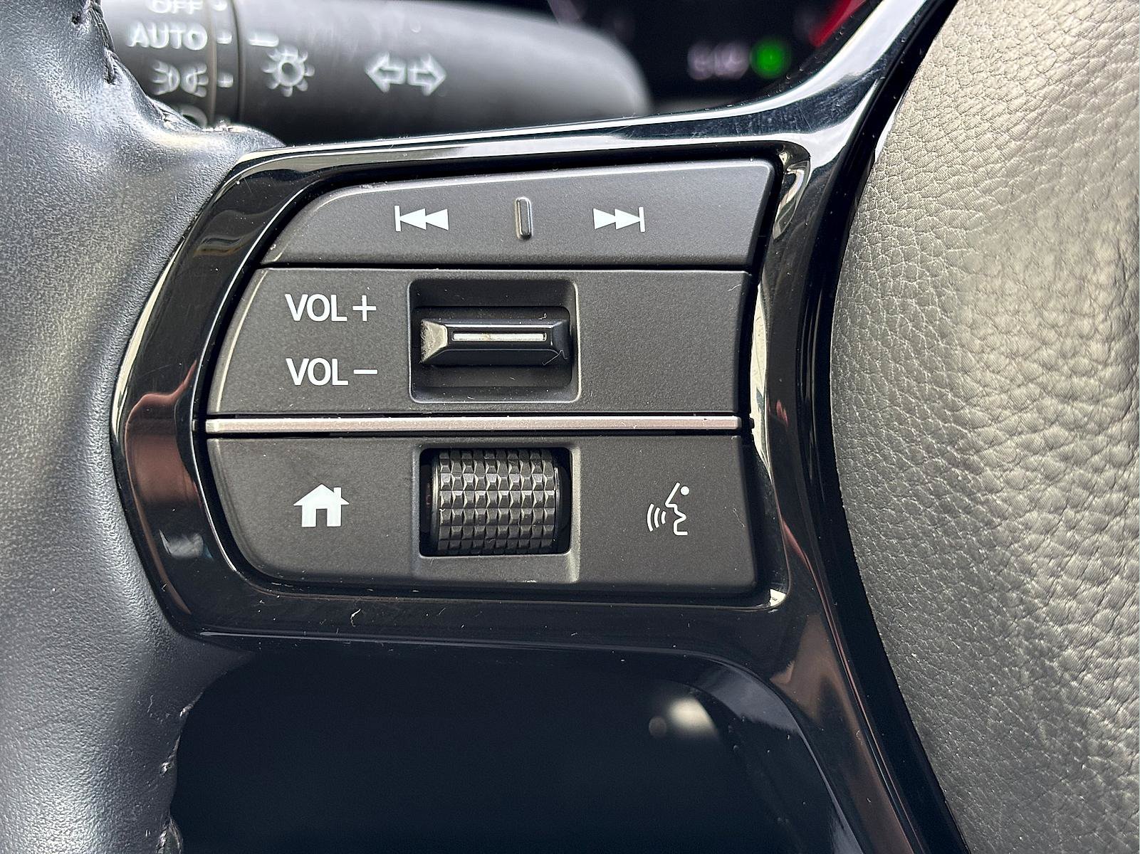 Certified 2024 Honda CR-V EX-L image 32