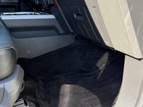 Used 2016 Ford F350 Lariat w/ Lariat Ultimate Package image 37