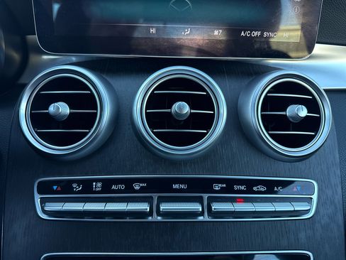 Used 2021 Mercedes-Benz C 300 4MATIC Sedan image 54