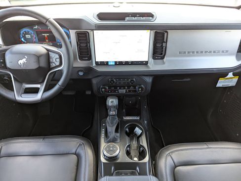 New 2026 Ford Bronco Outer Banks AWD/4WD image 16