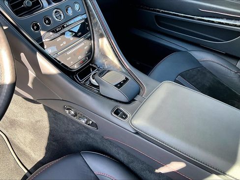Used 2023 Aston Martin DB11 Coupe RWD image 15