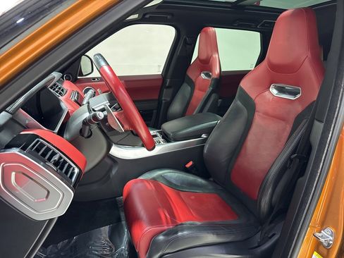 Used 2018 Land Rover Range Rover Sport SVR image 13