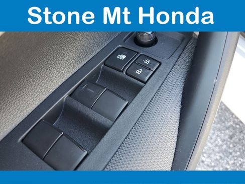 Used 2025 Toyota Corolla LE image 18