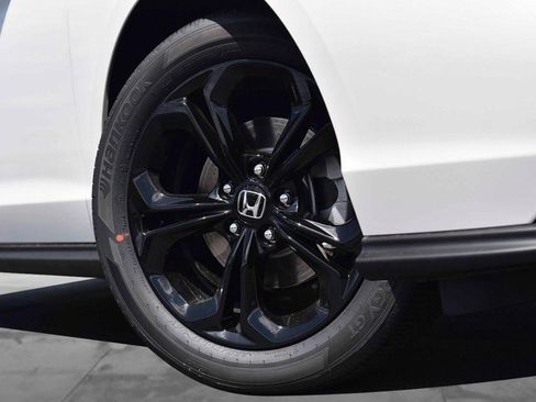 New 2025 Honda Accord SE image 3