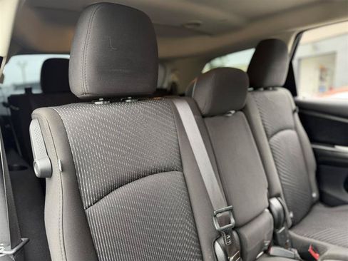 Used 2015 Dodge Journey SXT w/ Flexible Seating Group FWD image 22