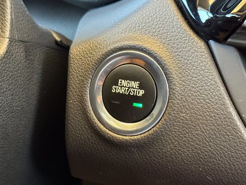 Certified 2020 Buick Envision Essence w/ LPO, Cargo Package FWD image 23