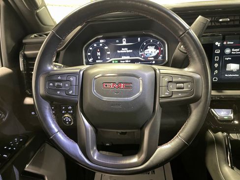 Used 2025 GMC Sierra 2500 AT4X image 19