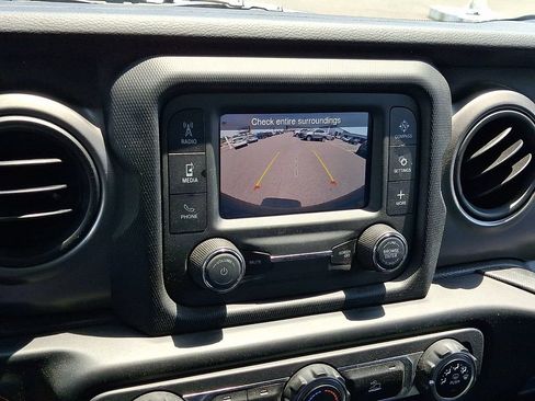 Used 2021 Jeep Wrangler Unlimited Sport AWD/4WD image 4