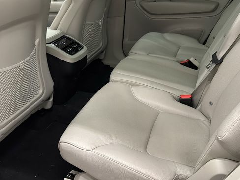 Certified 2023 Volvo XC90 B6 Core w/ Protection Package Premier image 28