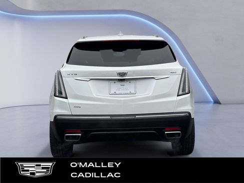 Certified 2023 Cadillac XT5 Sportv w/ Platinum Package image 4