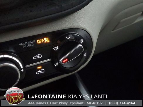 Certified 2025 Kia Soul LX image 22