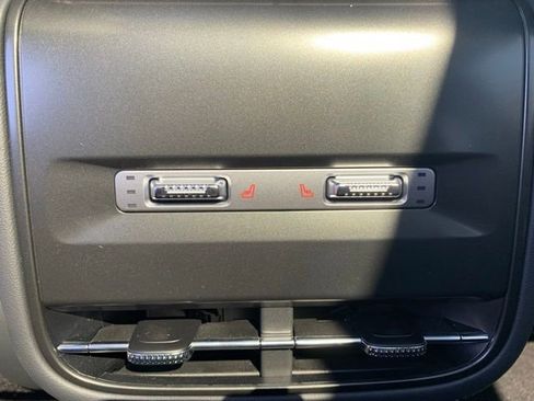 New 2025 Lincoln Nautilus Reserve image 19