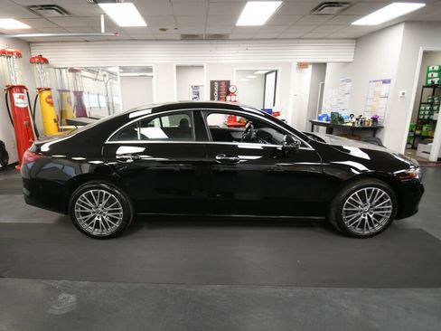 Used 2025 Mercedes-Benz CLA 250 4MATIC image 9