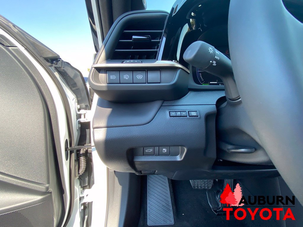New 2026 Toyota Crown Signia w/ Advanced Technology Package AWD/4WD image 34