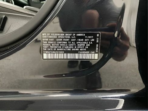 Used 2018 Volkswagen Passat 2.0T SE FWD image 28