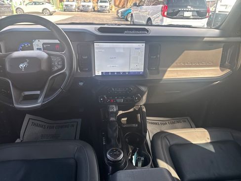 Used 2023 Ford Bronco Outer Banks image 23