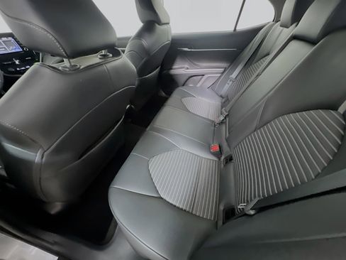 Used 2023 Toyota Camry SE image 28