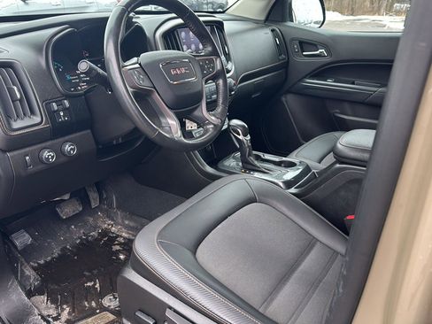 Used 2022 GMC Canyon AT4 image 12