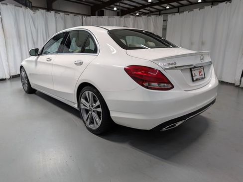 Used 2018 Mercedes-Benz C 300 Sedan image 4