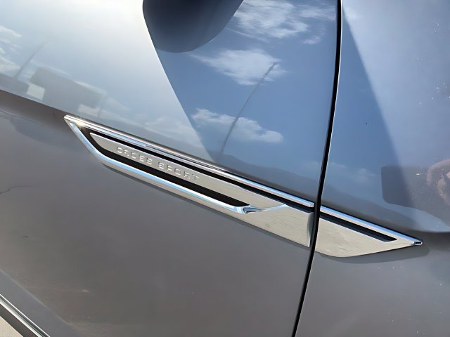 Used 2020 Volkswagen Atlas Cross Sport SE w/ Panoramic Sunroof Package AWD/4WD image 12